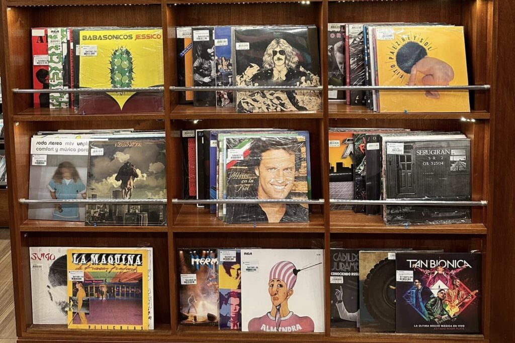 El regreso del vinilo: Por que todos quieren escuchar música hoy 511977137 10238579067999524 8339395475007987349 n